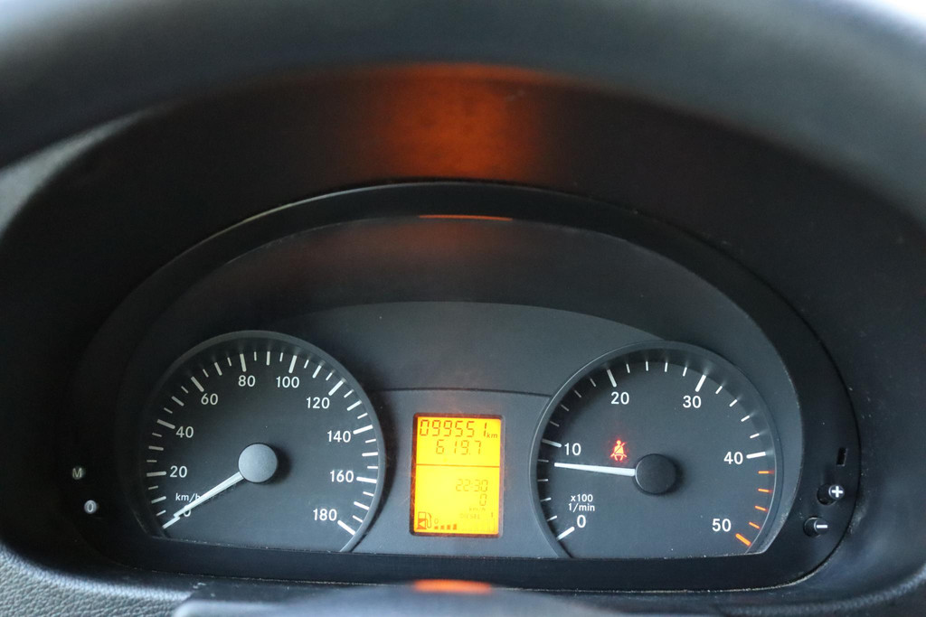 44659899-19.jpg