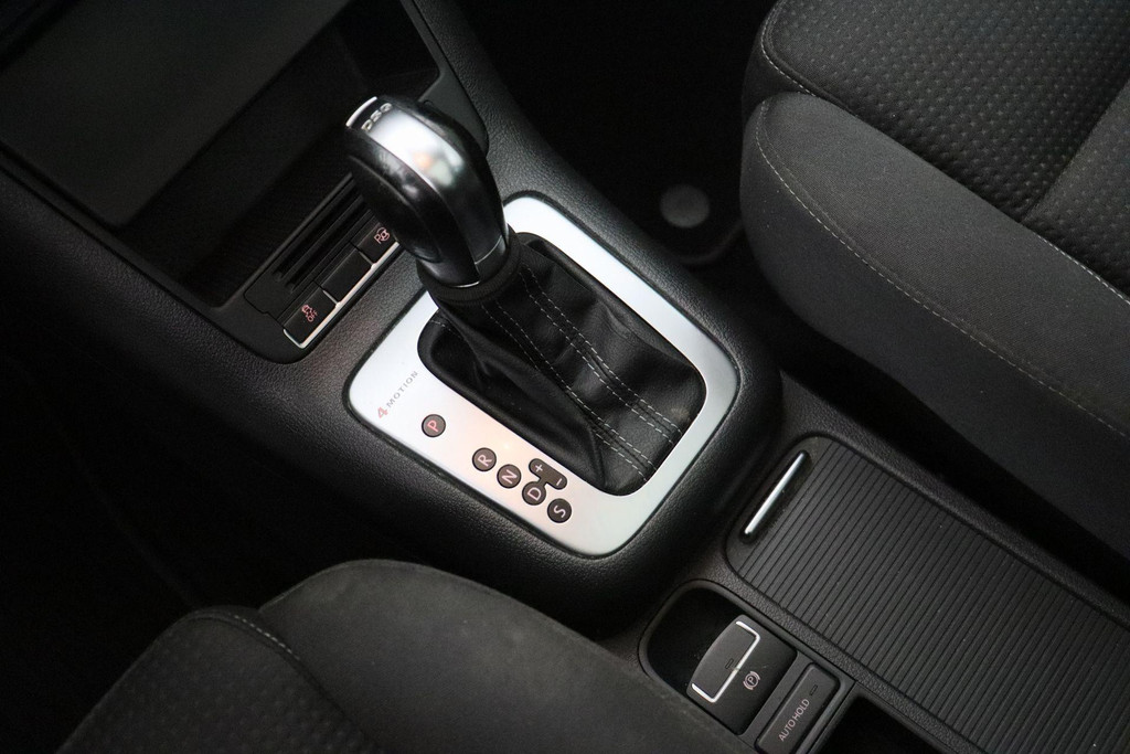 50538956-24.jpg