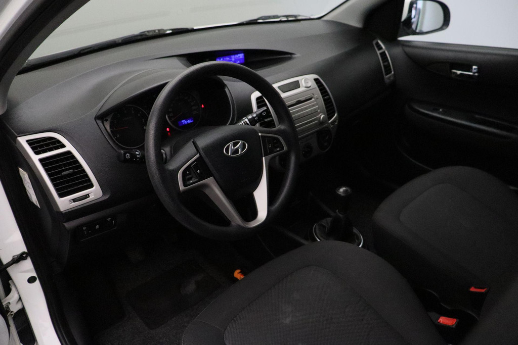 53762992-5.jpg