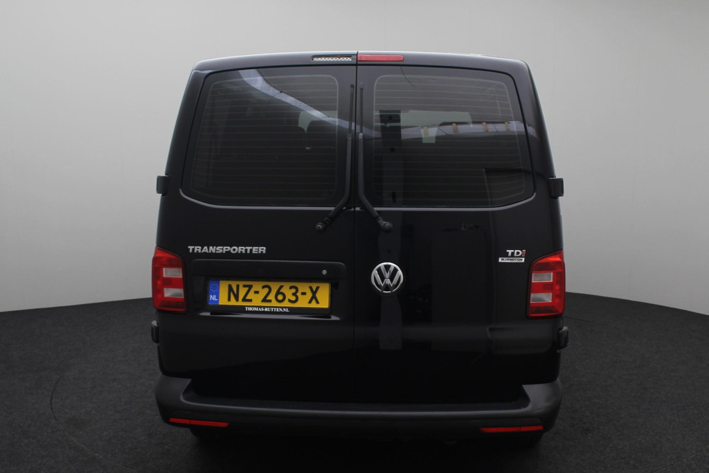 53989361-8.jpg