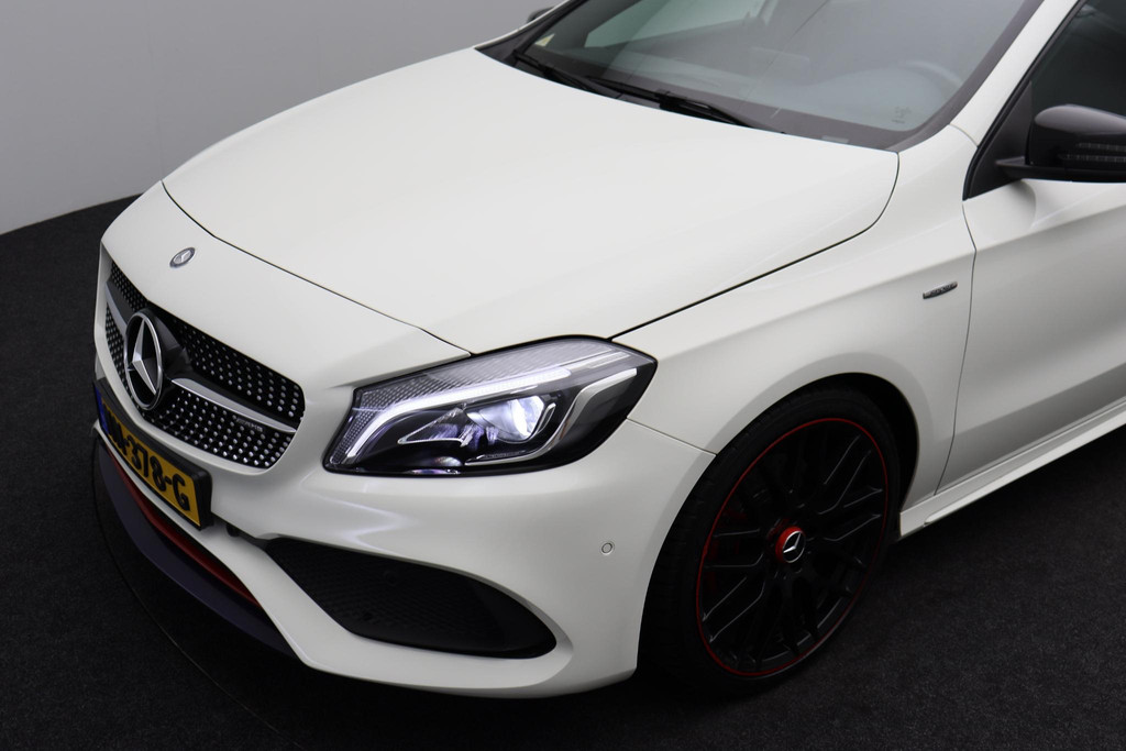 56093393-23.jpg