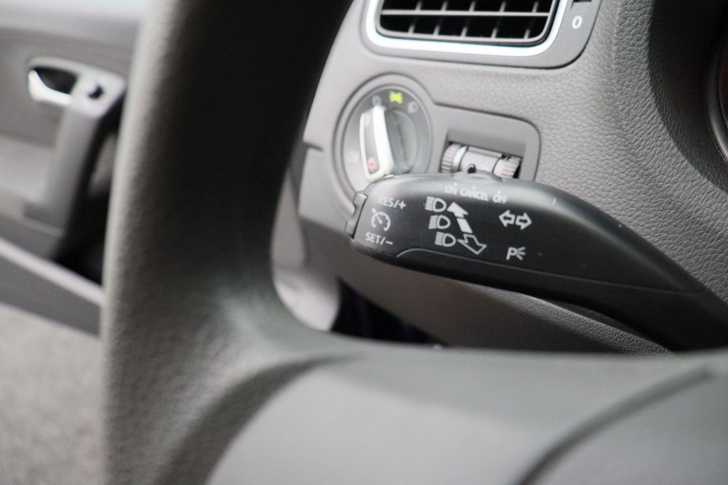 56768652-24.jpg