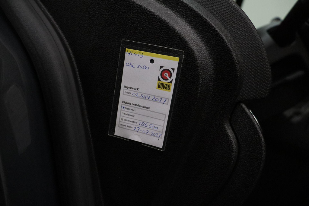 57353972-15.jpg